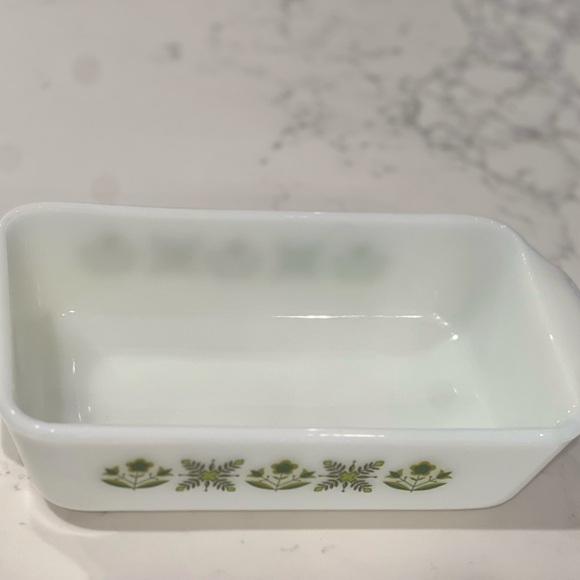 Anchor Hocking Milk Glass Loaf Pan - Picture 3 of 6